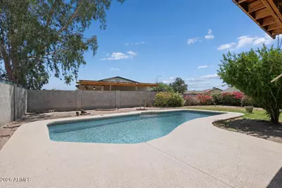 4301 N 80th Lane, Phoenix, AZ 85033 - Photo 19