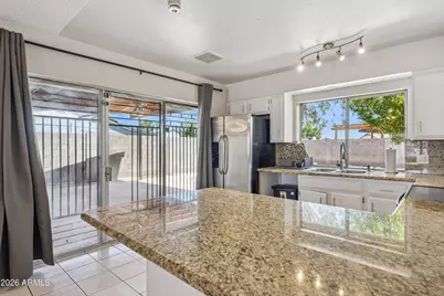 4301 N 80th Lane, Phoenix, AZ 85033 - Photo 7