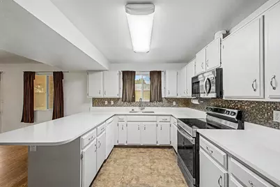 12222 N 49th Avenue, Glendale, AZ 85304 - Photo 13