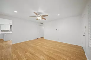12222 N 49th Ave, Glendale, AZ 85304 - Photo 9