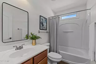 2214 E Fraktur Rd, Phoenix, AZ 85040 - Photo 25