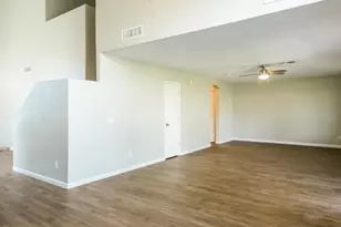 8614 W Echo Ln, Peoria, AZ 85345 - Photo 5