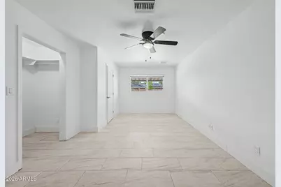 3253 W Port Au Prince Lane, Phoenix, AZ 85053 - Photo 11