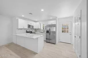 3253 W Port Au Prince Ln, Phoenix, AZ 85053 - Photo 7
