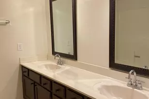 9225 N 47th Dr, Glendale, AZ 85302 - Photo 9
