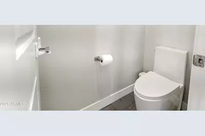 17850 N 68th Street #1010, Phoenix, AZ 85054 - Photo 33