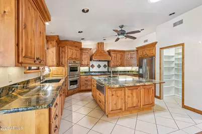 5040 E Shaw Butte Drive, Scottsdale, AZ 85254 - Photo 11