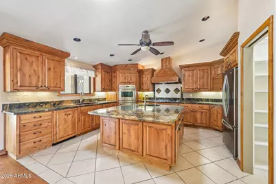 5040 E Shaw Butte Drive, Scottsdale, AZ 85254 - Photo 9