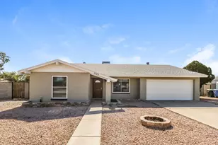 1323 W Rosemonte Dr, Phoenix, AZ 85027 - Photo 1