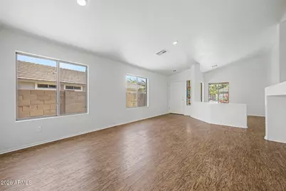 2488 W Sawtooth Way, San Tan Valley, AZ 85144 - Photo 9
