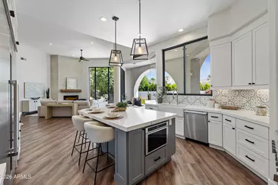 7130 E Belmont Avenue, Paradise Valley, AZ 85253 - Photo 9