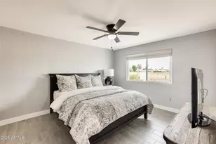 10801 W El Dorado Dr, Sun City, AZ 85351 - Photo 31