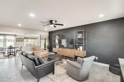 10801 W El Dorado Drive, Sun City, AZ 85351 - Photo 11