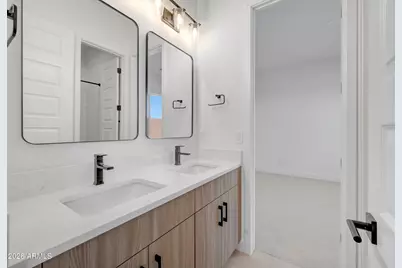 21648 W Devonshire Avenue, Buckeye, AZ 85396 - Photo 25