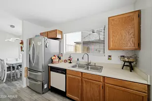 8962 N 64th Ln, Glendale, AZ 85302 - Photo 11