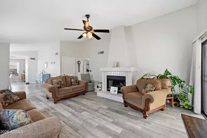 8962 N 64th Lane, Glendale, AZ 85302 - Photo 5