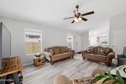 8962 N 64th Lane, Glendale, AZ 85302 - Photo 3