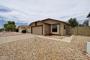 8962 N 64th Ln, Glendale, AZ 85302 - Photo 7