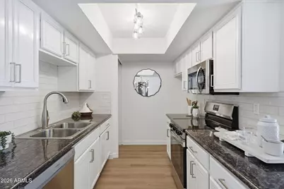 740 W Elm Street #218, Phoenix, AZ 85013 - Photo 11