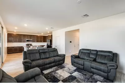 17056 W Red Bird Road, Surprise, AZ 85387 - Photo 9