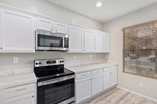 3727 W Memorial Dr, Phoenix, AZ 85086 - Photo 11