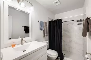 5352 W Port Au Prince Ln, Glendale, AZ 85306 - Photo 33