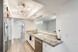 5352 W Port Au Prince Ln, Glendale, AZ 85306 - Photo 17