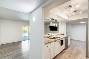 5352 W Port Au Prince Ln, Glendale, AZ 85306 - Photo 13