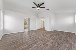 18024 W Maui Ln, Surprise, AZ 85388 - Photo 29
