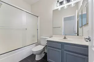 18024 W Maui Ln, Surprise, AZ 85388 - Photo 23