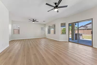 18024 W Maui Lane, Surprise, AZ 85388 - Photo 21