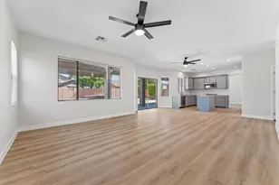 18024 W Maui Ln, Surprise, AZ 85388 - Photo 19