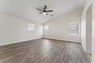 18024 W Maui Ln, Surprise, AZ 85388 - Photo 27