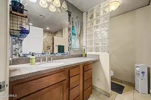 717 W Georgia Ave, Phoenix, AZ 85013 - Photo 17
