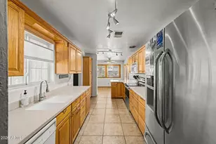 717 W Georgia Ave, Phoenix, AZ 85013 - Photo 9