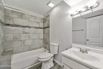 1744 W Glendale Avenue #Apt 2, Phoenix, AZ 85021 - Photo 5