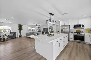 3440 E Laurel Ln, Phoenix, AZ 85028 - Photo 7