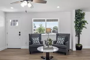 3440 E Laurel Ln, Phoenix, AZ 85028 - Photo 3