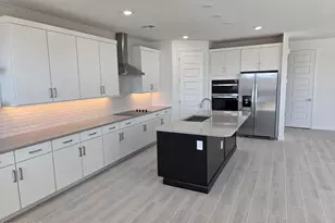 9734 S 11th Pl S, Phoenix, AZ 85042 - Photo 13