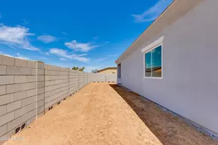 32001 N Poplar St, Wittmann, AZ 85361 - Photo 45