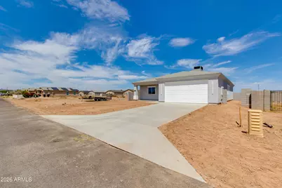 32001 N Poplar Street, Wittmann, AZ 85361 - Photo 3