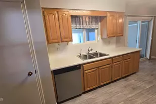 10601 W Bolivar Dr, Sun City, AZ 85351 - Photo 17