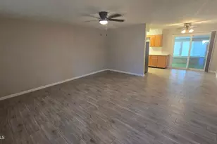 10601 W Bolivar Dr, Sun City, AZ 85351 - Photo 11