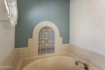 10863 N 10th Place, Phoenix, AZ 85020 - Photo 17