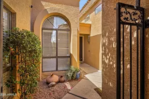 10863 N 10th Pl, Phoenix, AZ 85020 - Photo 3