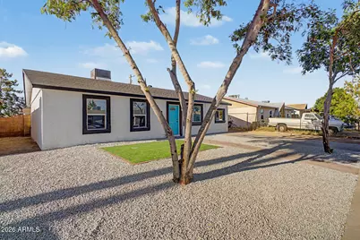 5846 W Cheery Lynn Road, Phoenix, AZ 85031 - Photo 5