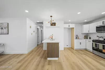 5846 W Cheery Lynn Road, Phoenix, AZ 85031 - Photo 11