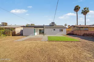 5846 W Cheery Lynn Rd, Phoenix, AZ 85031 - Photo 35