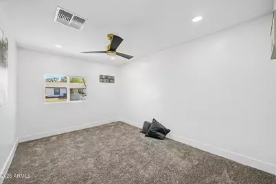 5846 W Cheery Lynn Road, Phoenix, AZ 85031 - Photo 29