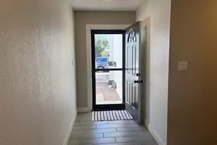 2902 W Straford Dr, Chandler, AZ 85224 - Photo 3